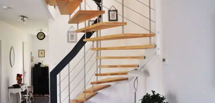Escaliers métal et bois le design d'intérieur à la pointe de la tendance