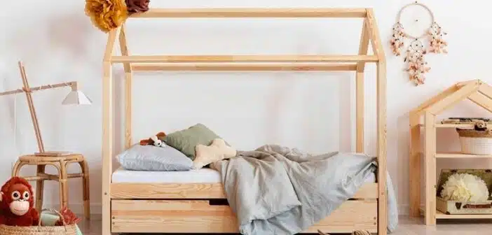 Le lit cabane mezzanine : idéal pour une chambre d'enfant ludique et pratique