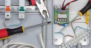 Matériel électrique pour installation de disjoncteurs et fournitures électriques conseils