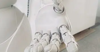 Une main de robot