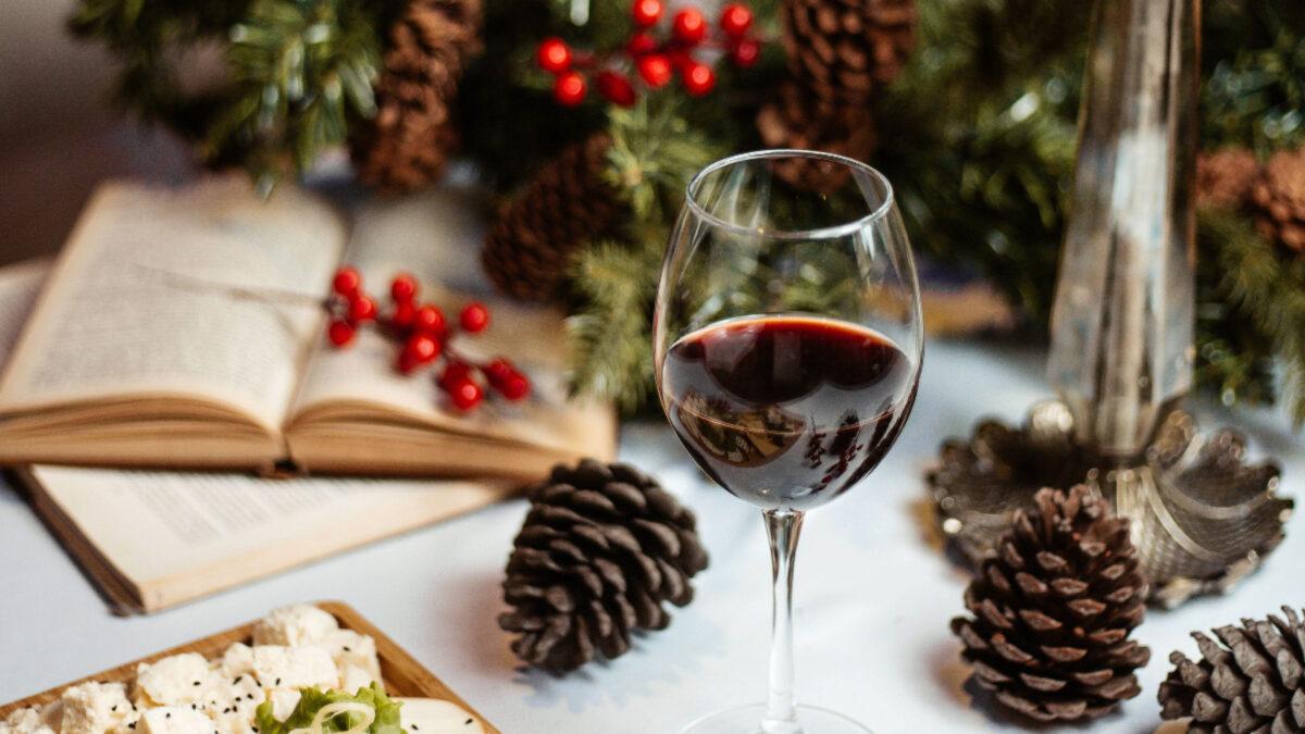 Accords parfaits : quel vin servir avec votre repas de Noël ?