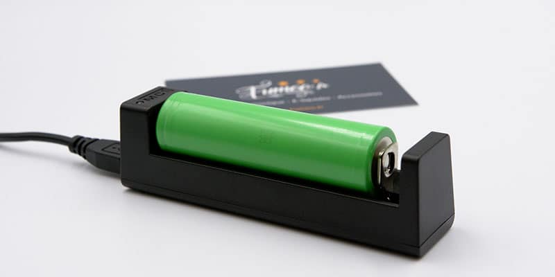 Comment recharger une batterie de cigarette électronique ? batterie de cigarette électronique