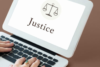 La justice à portée de clic : découvrez le service en ligne simplifié !