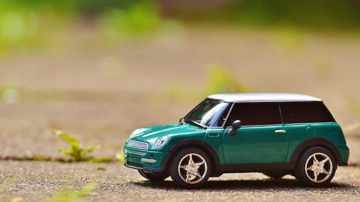 Quelle voiture d’occasion choisir pour un premier achat réussi ?